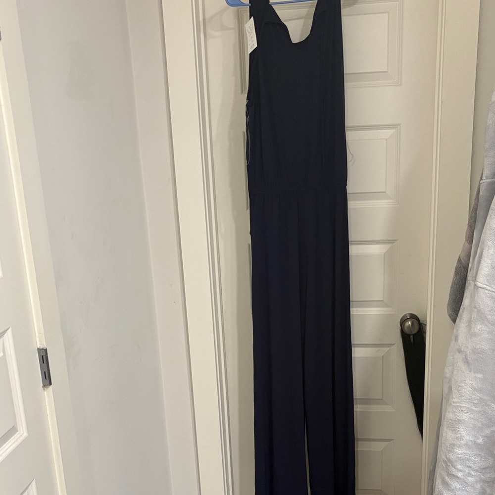 Chic Navy Sleeveless Jumpsuit